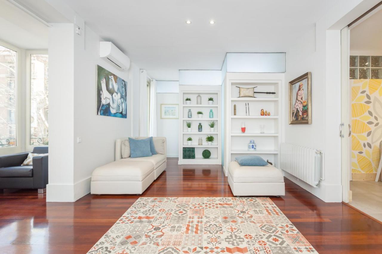 Art House Granvia Apartment บาร์เซโลนา ภายนอก รูปภาพ