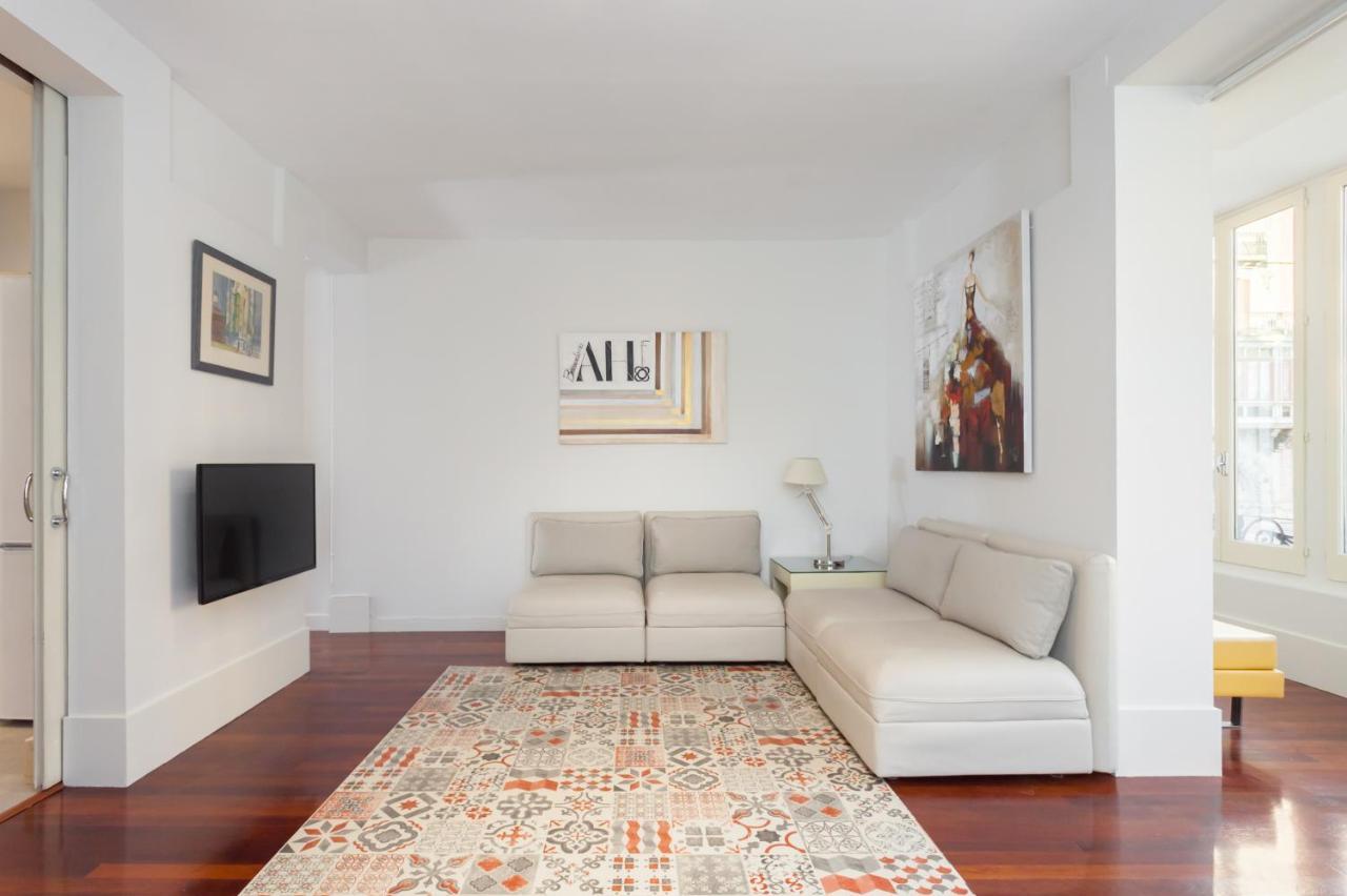 Art House Granvia Apartment บาร์เซโลนา ภายนอก รูปภาพ